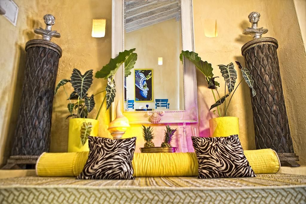 Casa Logos Boutique